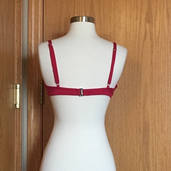 TARGET Bikini Swim Top Underwire 34C Ruffle Berry - Picture 3 of 5